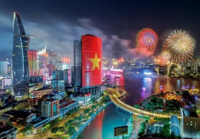 🌏 Hai “Vũ Khí” Giúp Các Nước Sống Sót Trong Thời Kỳ Biến Động Thuế Quan: Việt Nam Sở Hữu Cả Hai