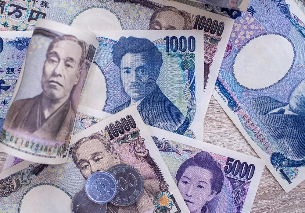 Khi Nhật Bản mua yen, một thương vụ carry trade nguy hiểm đang được tháo gỡ