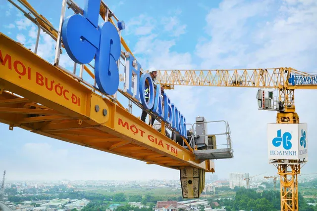 Bài toán hiện tại của Tập đoàn Xây dựng Hòa Bình