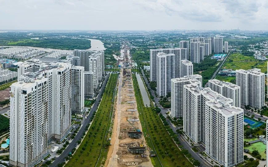 Ngân hàng rót hơn 2,5 triệu tỷ đồng vào bất động sản trong 6 tháng