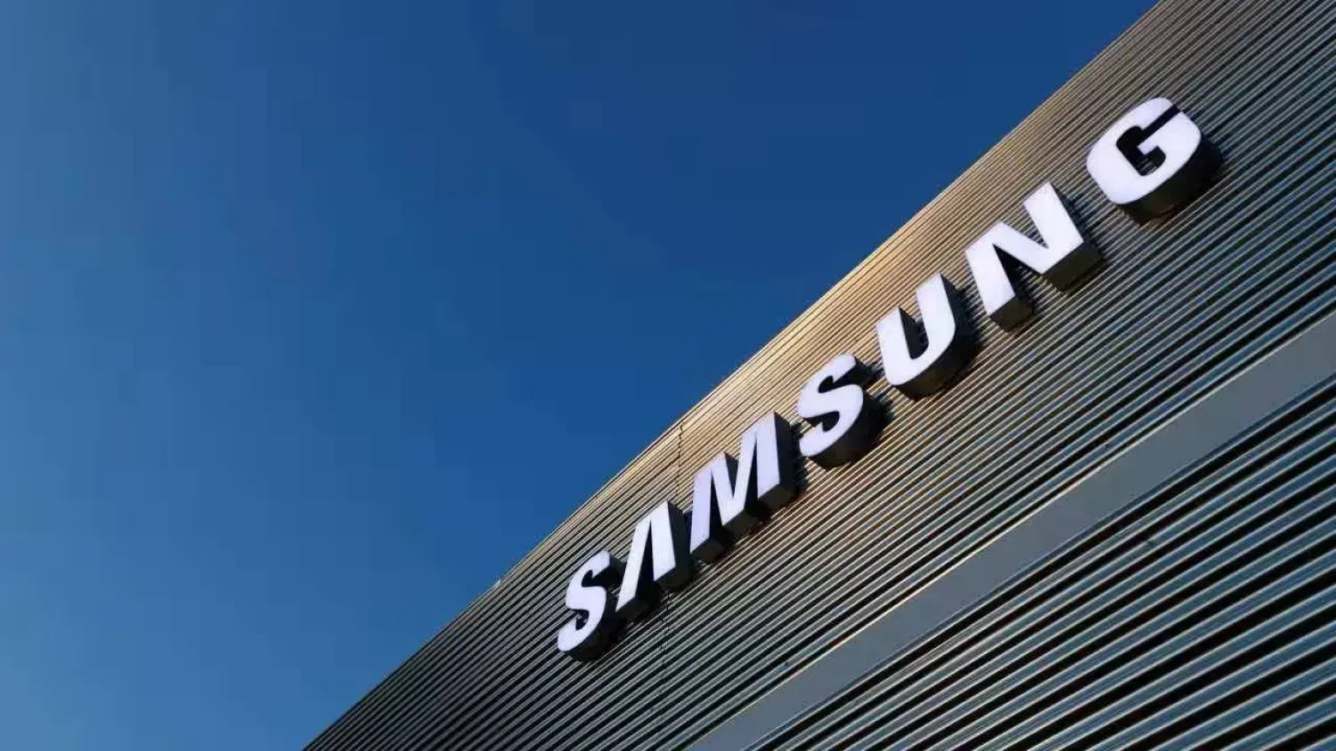 OpenAI bắt tay Samsung, hé lộ tham vọng tự chủ chip AI