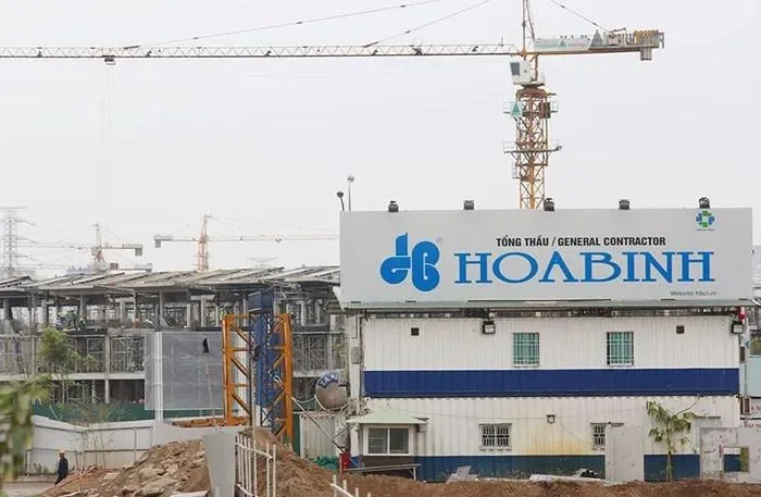 Xây dựng Hòa Bình bị phạt 92,5 triệu đồng do vi phạm công bố thông tin