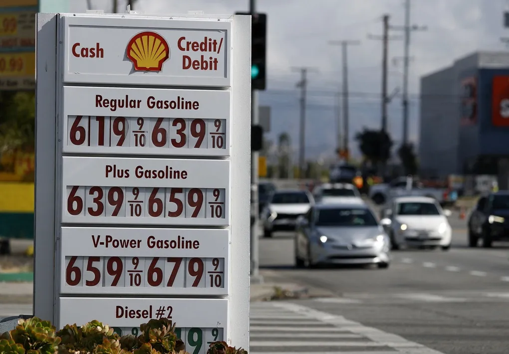 Ý định hạn chế xuất khẩu dầu diesel của ông Trump