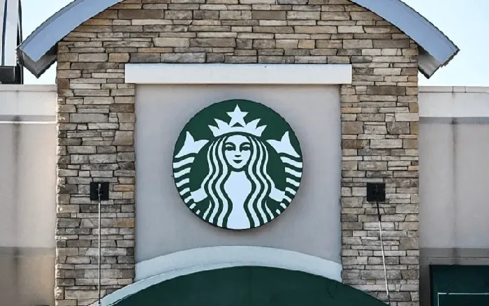 Starbucks đóng cửa 250 quán cà phê, chi 300 triệu USD để tái cấu trúc