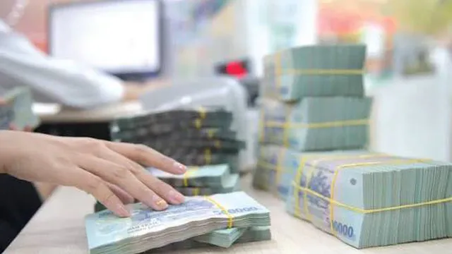 Vì sao nhiều người gửi tiền 