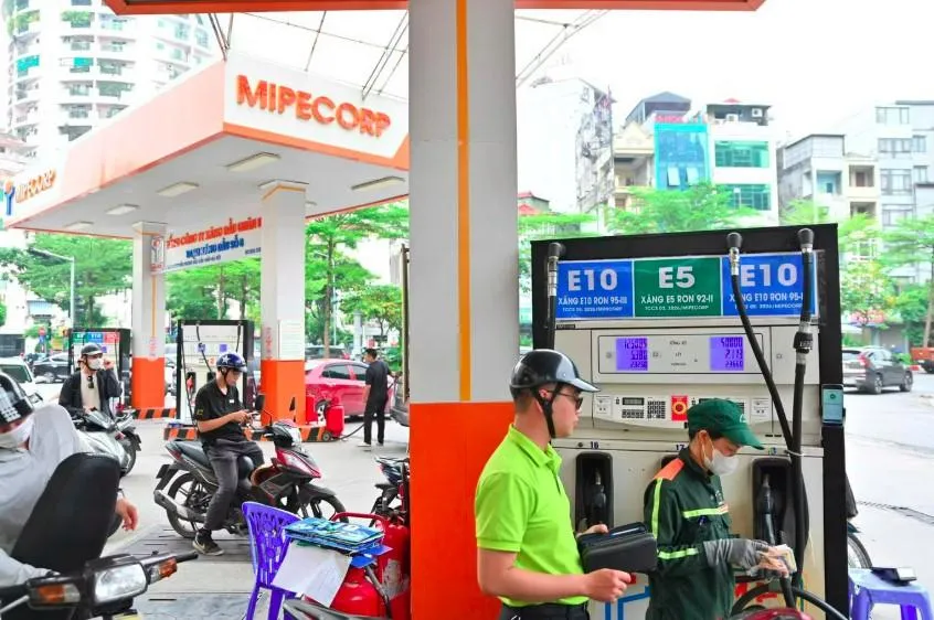 Dự thảo nghị định kinh doanh xăng dầu: Doanh nghiệp lo còn “khoảng trống” trong cạnh tranh