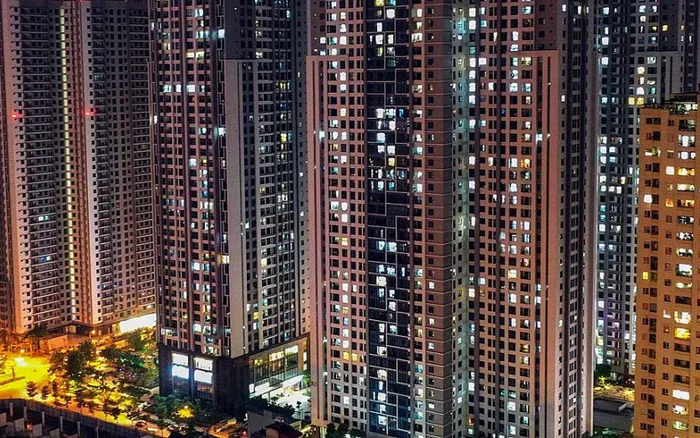 Chung cư cao cấp mang tên Tây: Sang chảnh trên quảng cáo, bất tiện trong đời sống