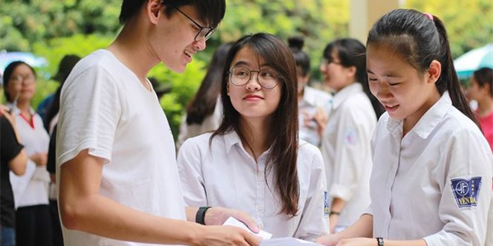Hà Nội công bố điểm chuẩn vào lớp 10 năm 2021, các trường top đầu biến động thế nào?