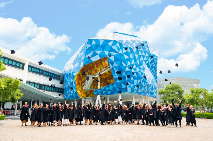 Top 7 trường đại học có mức học phí cao nhất ở Việt Nam