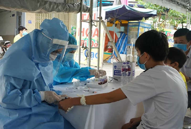 Một thầy cúng dương tính với SARS-CoV-2 chưa rõ nguồn lây ở Đà Nẵng