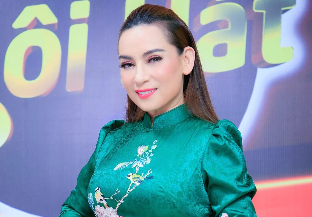 Ca sĩ Phi Nhung mắc Covid-19 và đang được điều trị ở Bệnh viện Chợ Rẫy