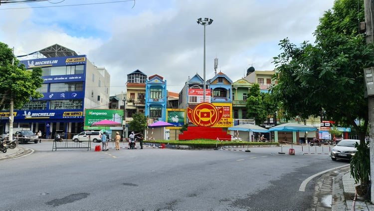Người dân muốn lưu thông qua chốt kiểm soát dịch ở Hà Nam cần những giấy tờ gì?