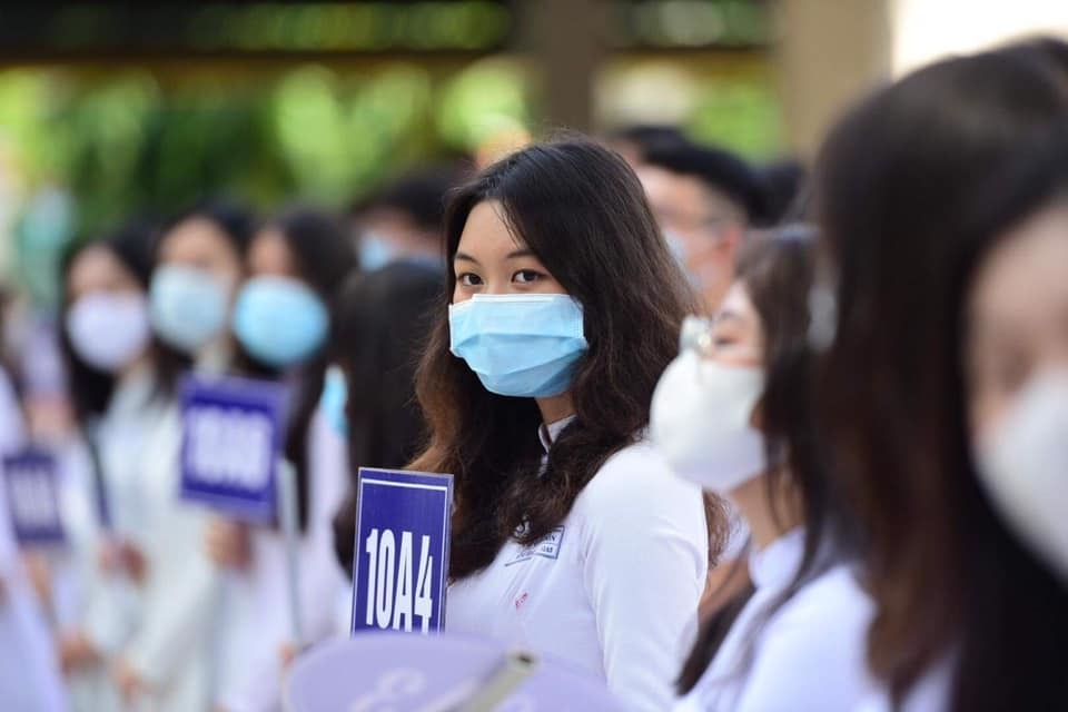 Học sinh trở lại trường, phát hiện F0 có nên cho nghỉ học toàn bộ?