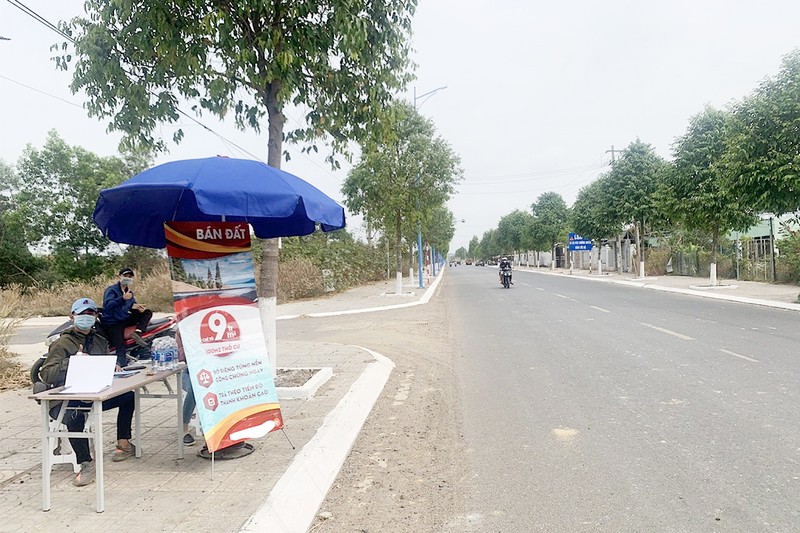 Lo ngại giá đất bị thổi “chóng mặt” sau đấu giá