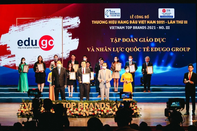 EduGo Group đạt danh hiệu 'Top 10 thương hiệu hàng đầu Việt Nam'