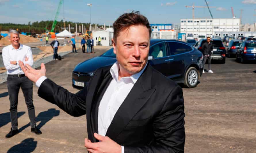 Sau năm 2020 thắng lợi, Elon Musk sắp vượt qua Jeff Bezos để trở thành người giàu nhất thế giới