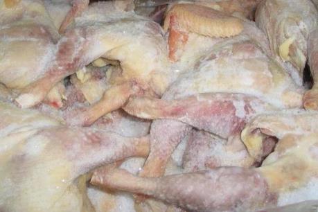Cận tết Nguyên Đán, phát hiện 16 tấn thịt gà ôi thiu chờ tiêu thụ