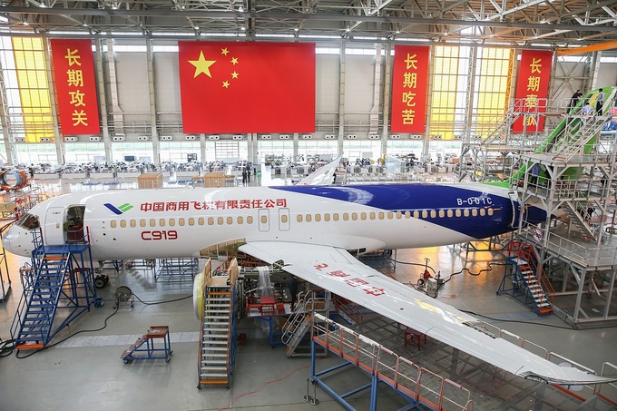 Hãng máy bay Comac bị liệt vào 'danh sách đen' của Mỹ