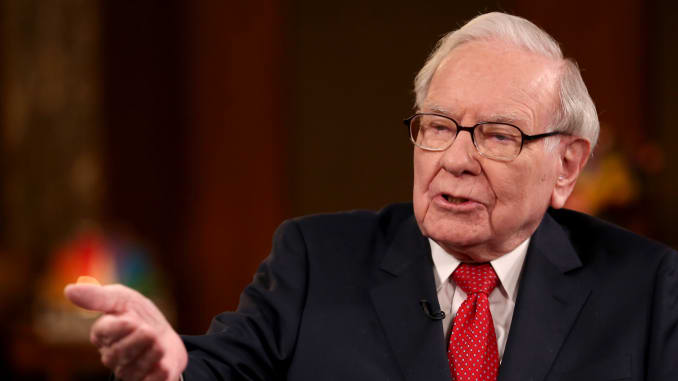 Sai lầm nào khiến tài sản huyền thoại Warren Buffet 'bốc hơi' 10 tỷ USD?