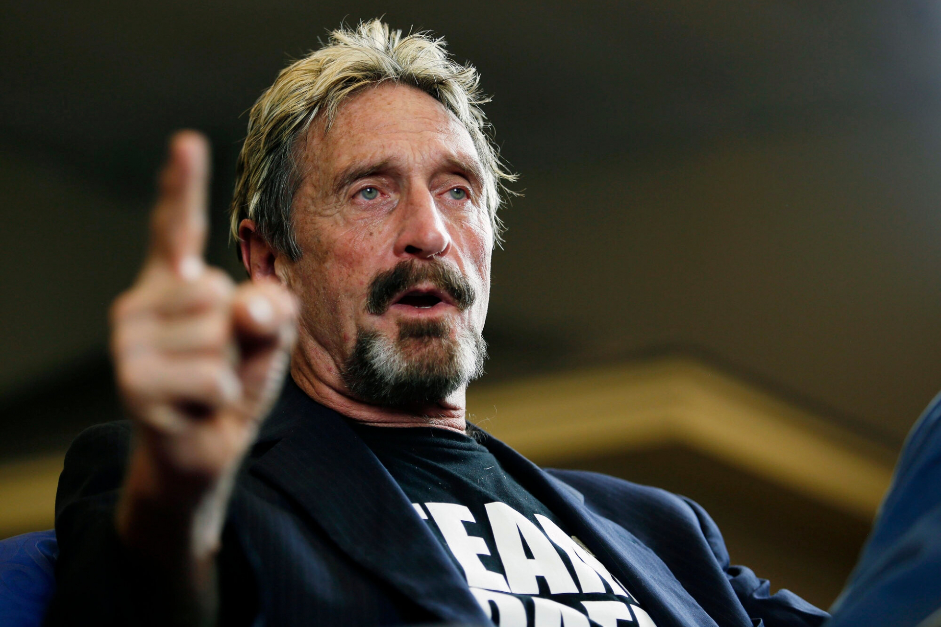 McAfee tuyên bố biết chính xác danh tính của người tạo ra Bitcoin