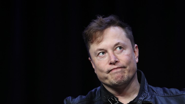 Elon Musk bị bắt xóa dòng tweet 'vạ miệng' từ 2018