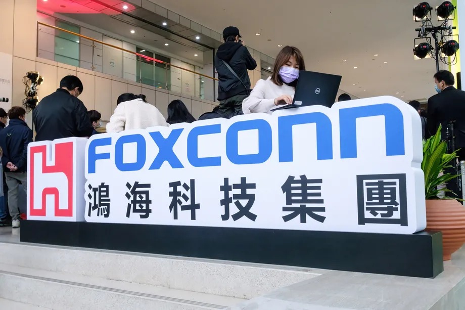 Foxconn đau đầu vì tình trạng thiếu linh kiện điện tử toàn cầu