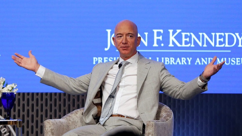 Biden tăng thuế doanh nghiệp sẽ chẳng ảnh hưởng gì đến Jeff Bezos?