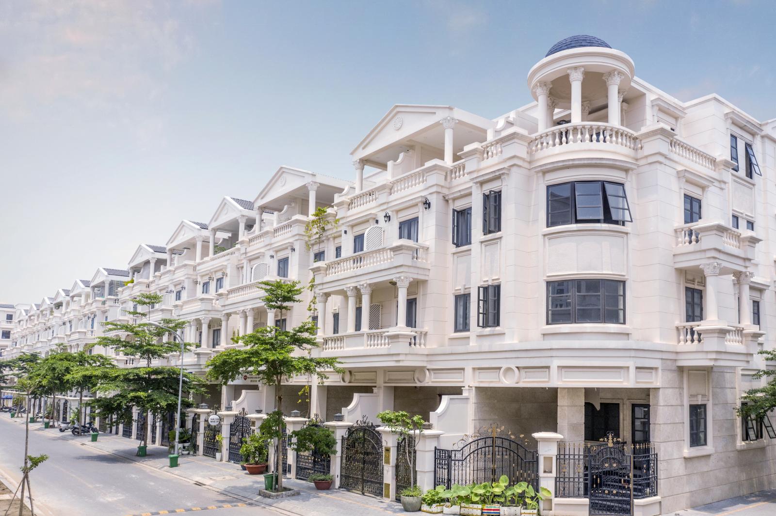 Giá nhà liền thổ TP. HCM biến động mạnh cuối năm