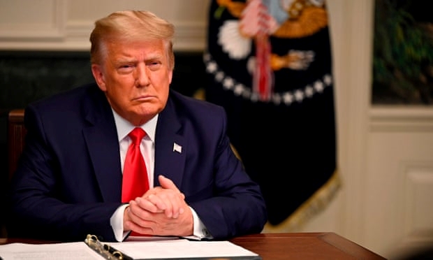 Tập đoàn Trump bị siết nguồn tiền