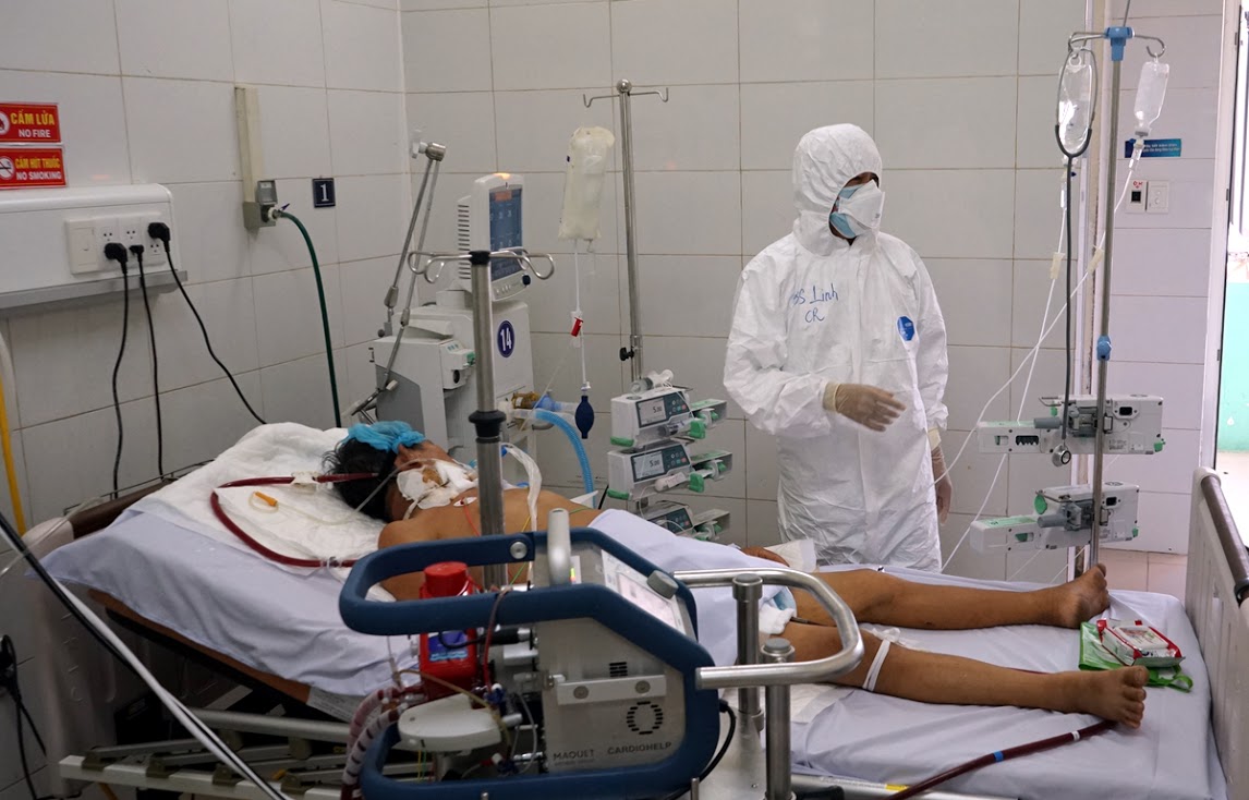 Bộ Y tế: Bệnh nhân nặng và nguy kịch gia tăng, cần quyết liệt phòng chống dịch COVID-19