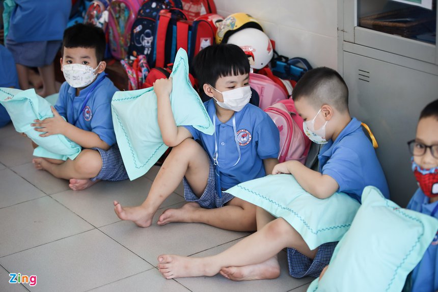 F0 tăng nhanh, phụ huynh ở TP.HCM chi tiền triệu mua kit test