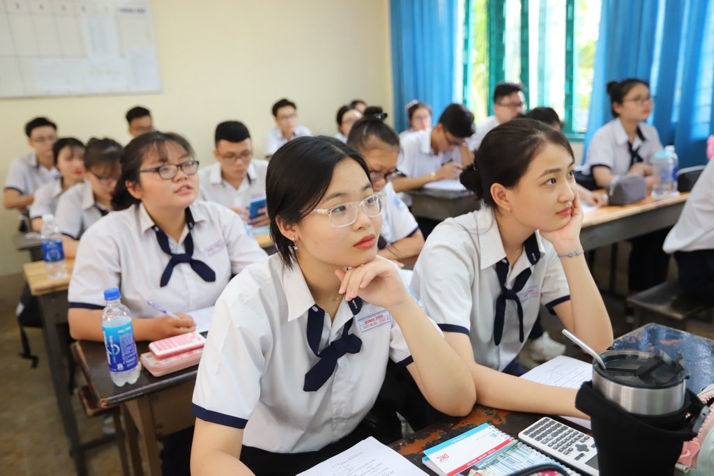 Đề thi và đáp án môn Địa lí THPT Quốc gia 2021 mã đề 315