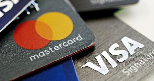 Visa và Mastercard ngừng hoạt động kinh doanh ở Nga