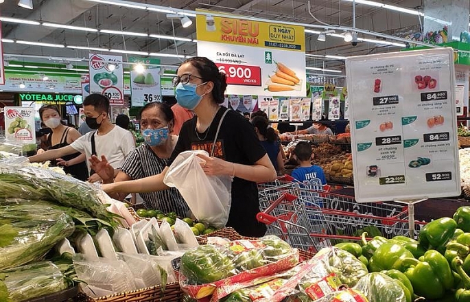 Nhiều mặt hàng thiết yếu tăng giá: Áp lực dồn lên lạm phát năm 2022
