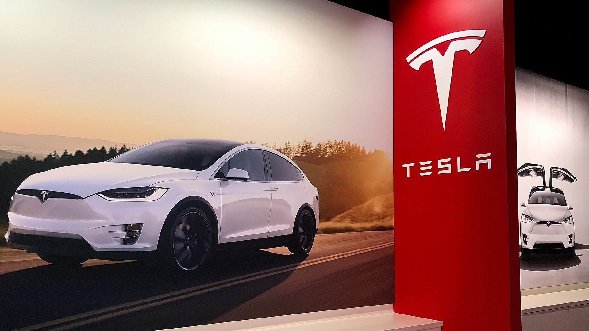 Tesla lên kế hoạch phân tách cổ phiếu