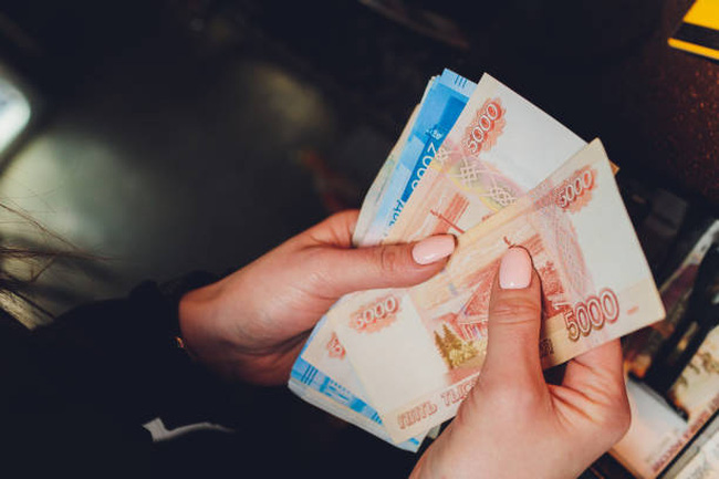 Tổng thống Nga ký sắc lệnh yêu cầu thanh toán tiền khí đốt bằng đồng Ruble