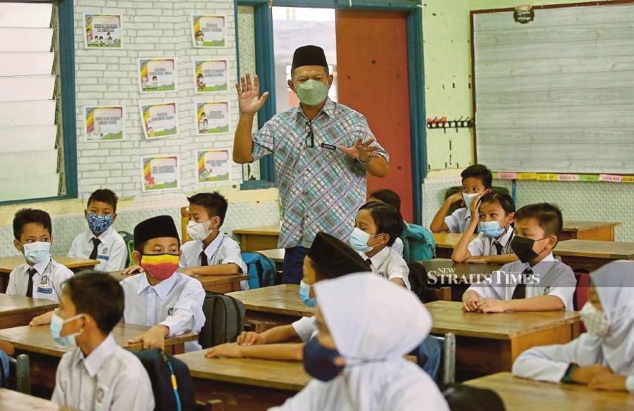 Malaysia: Áp lực công việc sau dịch Covid-19, nhiều giáo viên muốn về hưu sớm