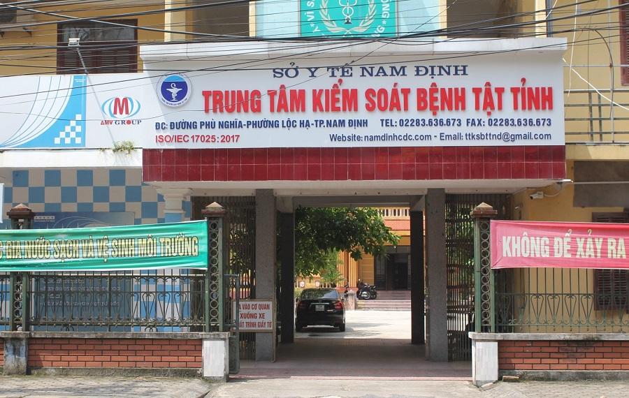 Khởi tố Giám đốc CDC Nam Định và 4 thuộc cấp vì liên quan kit test Việt Á