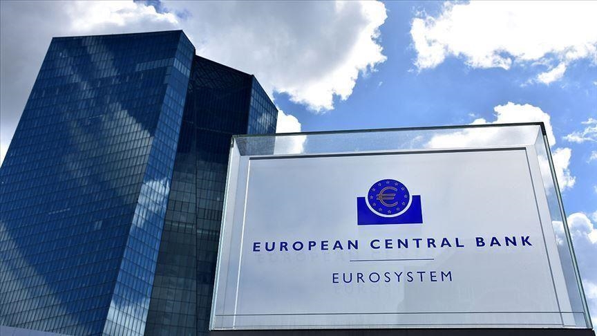 ECB mong muốn tăng lãi suất và chấm dứt kế hoạch mua trái phiếu