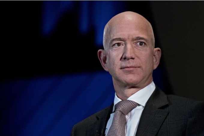 Mất 20 tỷ USD trong một ngày, Jeff Bezos xuống vị trí giàu thứ 3 thế giới
