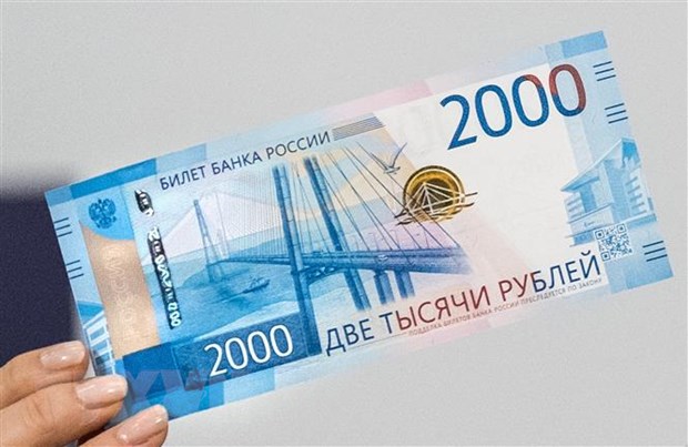 Đồng ruble của Nga tăng cao kỷ lục so với USD và euro trong 2 năm qua