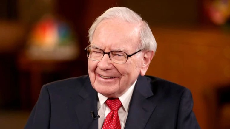 Thị trường bị bán tháo mạnh, Warren Buffett gom cổ phiếu mạnh tay
