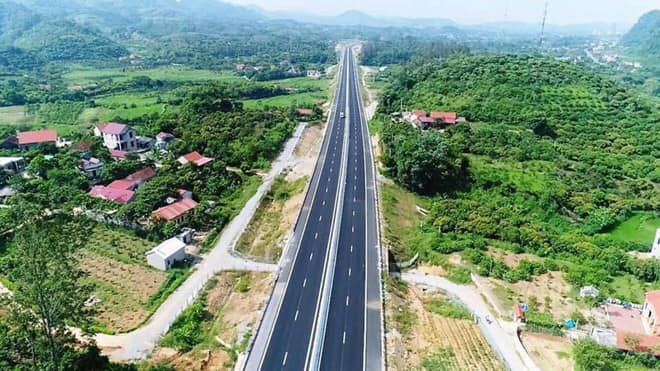 Hoàn thiện thủ tục cam kết vốn ngân sách địa phương tham gia 3 dự án đường cao tốc