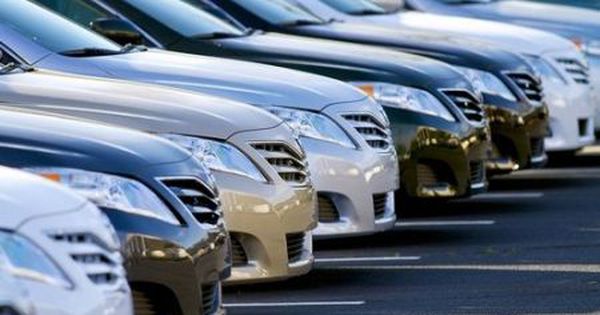 Phó Thủ tướng yêu cầu xác minh thông tin 'bất thường đường dây nhập siêu xe biếu tặng'