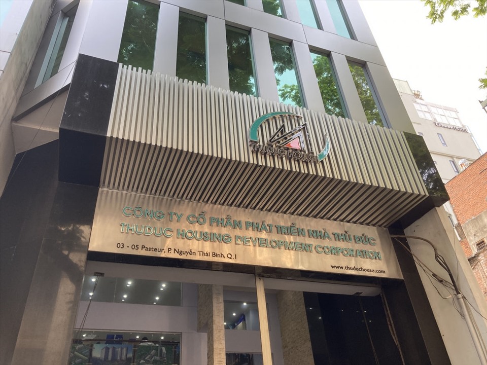 Thuduc House giải thể một công ty con