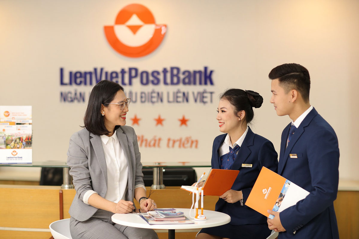 LienVietPostBank bị nhắc nhở do vi phạm công bố tài liệu