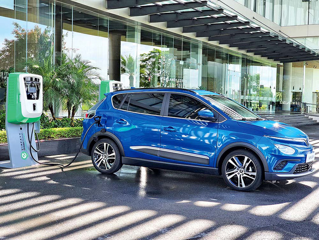 Châu Âu nhất trí cấm bán ô tô chạy xăng, dầu từ năm 2035