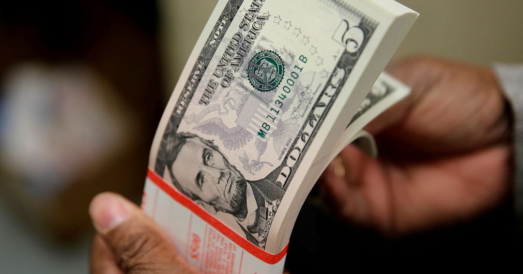 Đồng USD chứng minh vị thế khi trở thành tài sản trú ẩn an toàn nhất