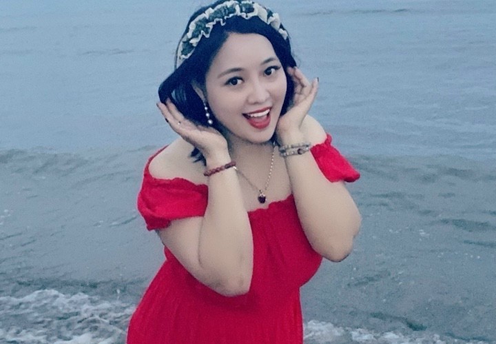 Thơ Nguyễn Văn Long: Anh muốn kéo tình em thật xa