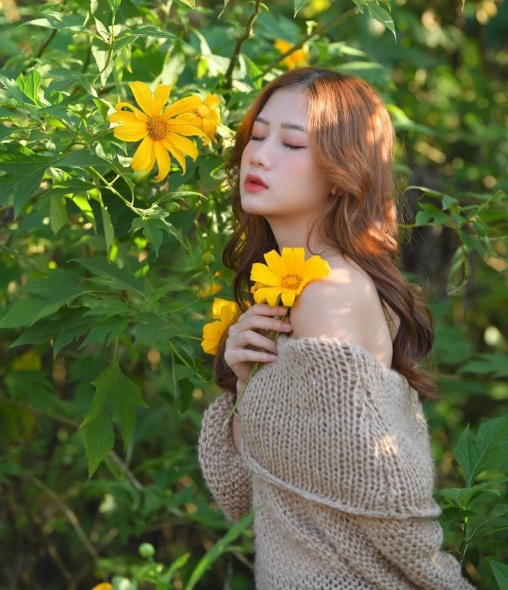 Thơ Nguyễn Văn Long: Anh đi tìm em trong giấc mơ